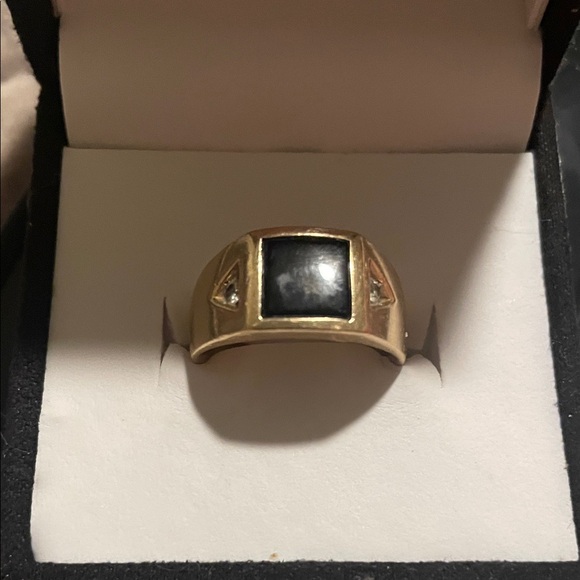 14 K Gold and Black Onyx Men's / Unisex Ring